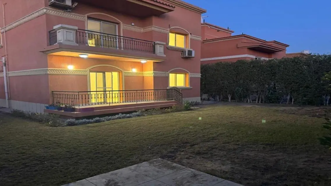 Villa for sale at a special price and garden view