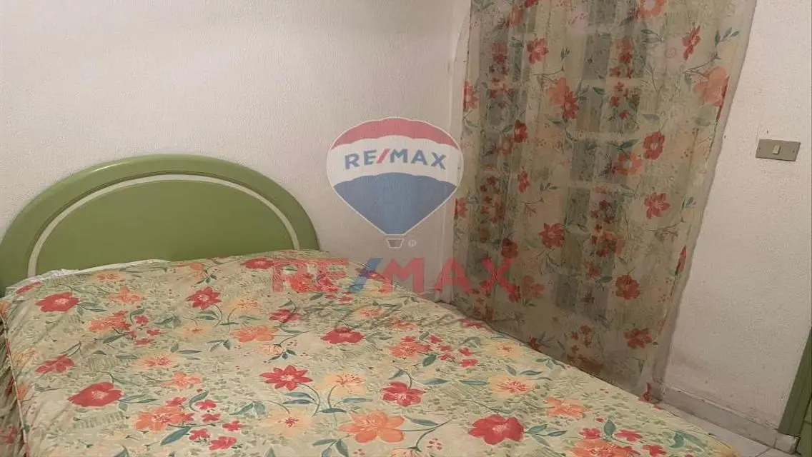 A ground chalet with garden for sale in Marina 6