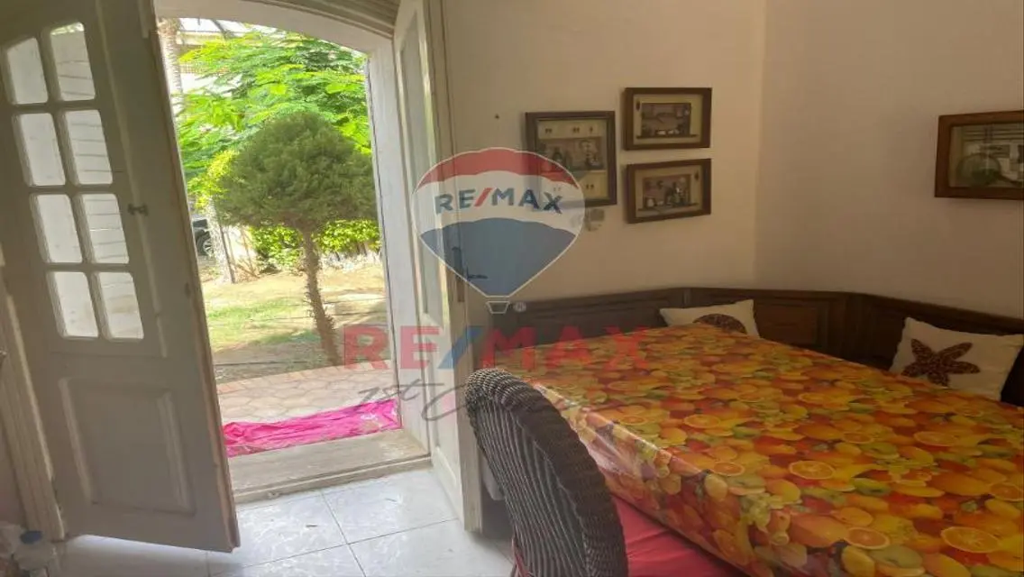 A ground chalet with garden for sale in Marina 6