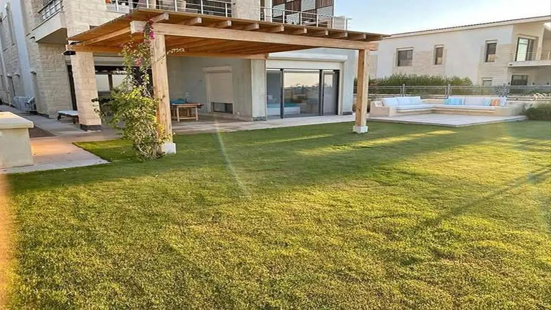 فيلا تاون هاوس متشطبه بموقع مميز فيو البحر