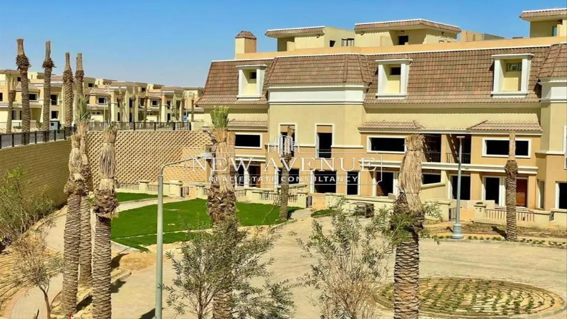 فيلا بحديقة خاصة في سراي بالتقسيط