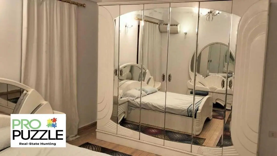 متاح شقه مفروشه التجمع الاول الياسمين فيلات