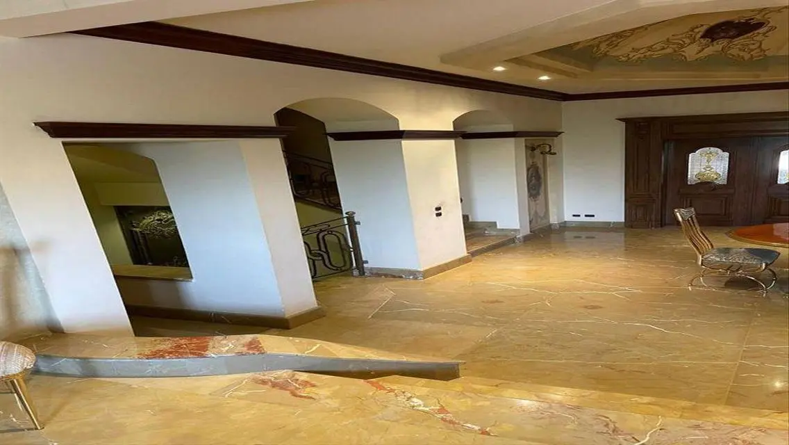 Palace for sale, ultra super deluxe finishing