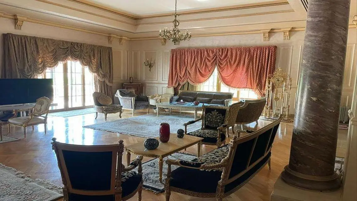 Palace for sale, ultra super deluxe finishing