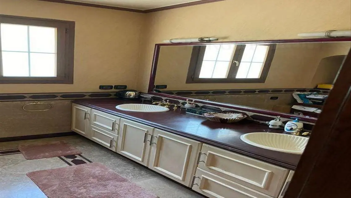 Palace for sale, ultra super deluxe finishing