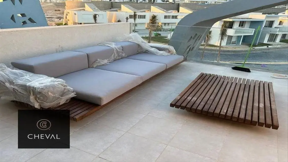 Chalet for Sale with down payment 530,000 in Salt