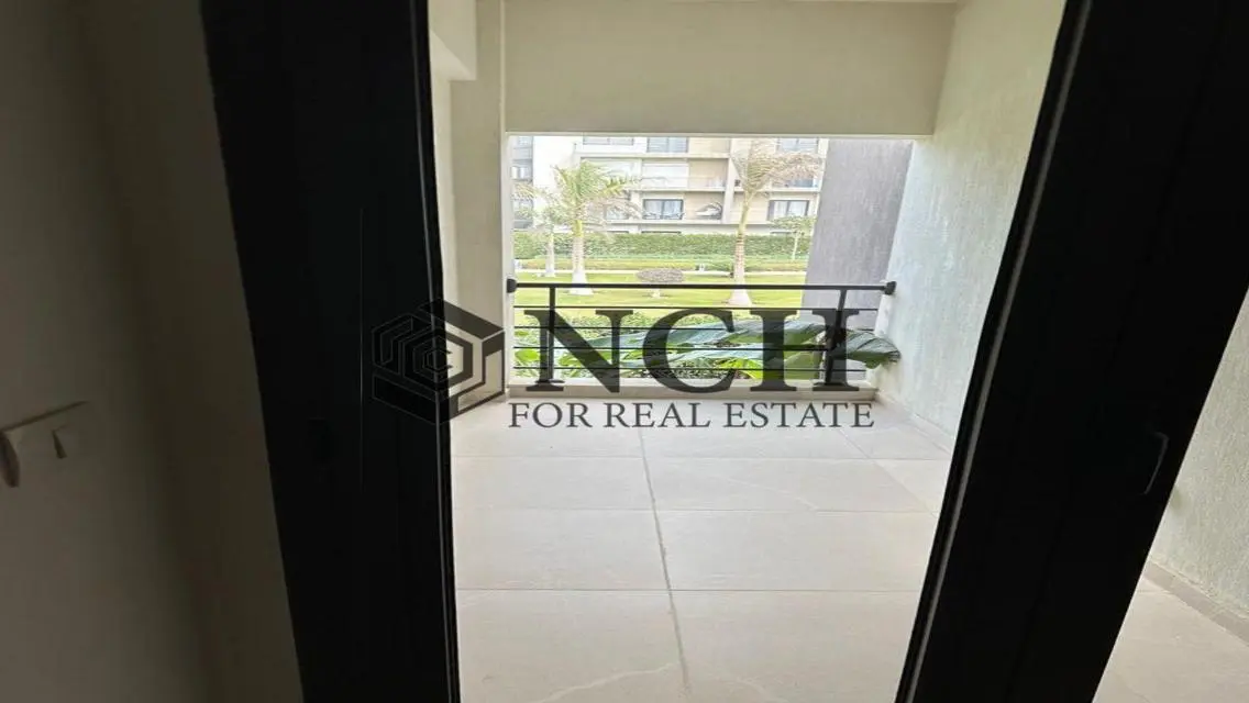 APT,RENT- 205 SQM-Kitchen and ACs - Fifth Square