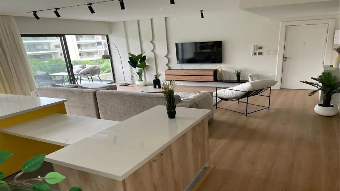 Cozy Fully Furnished Apartment Near T Services