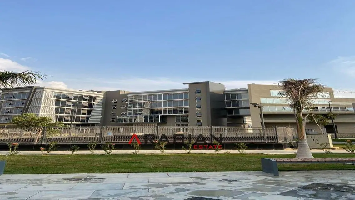 rtm apt 140m next to auc inst 5 years