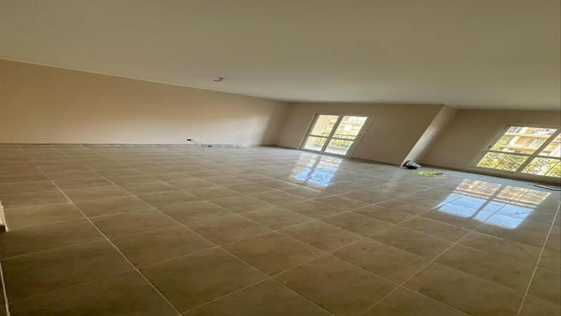 للايجار شقة اول سكن في افضل مراحل الرحاب