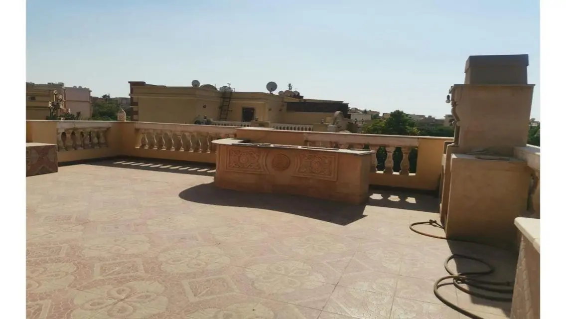 فيلا مستقله 5نوم بالمطبخ و التكيفات في فلور دي فيل