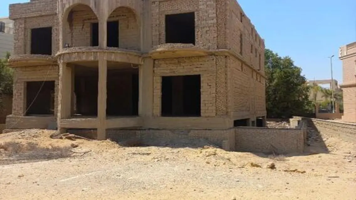 استلم فوري فيلا 1100م بيزمنت+ارضى+اول+رووف-بالشروق