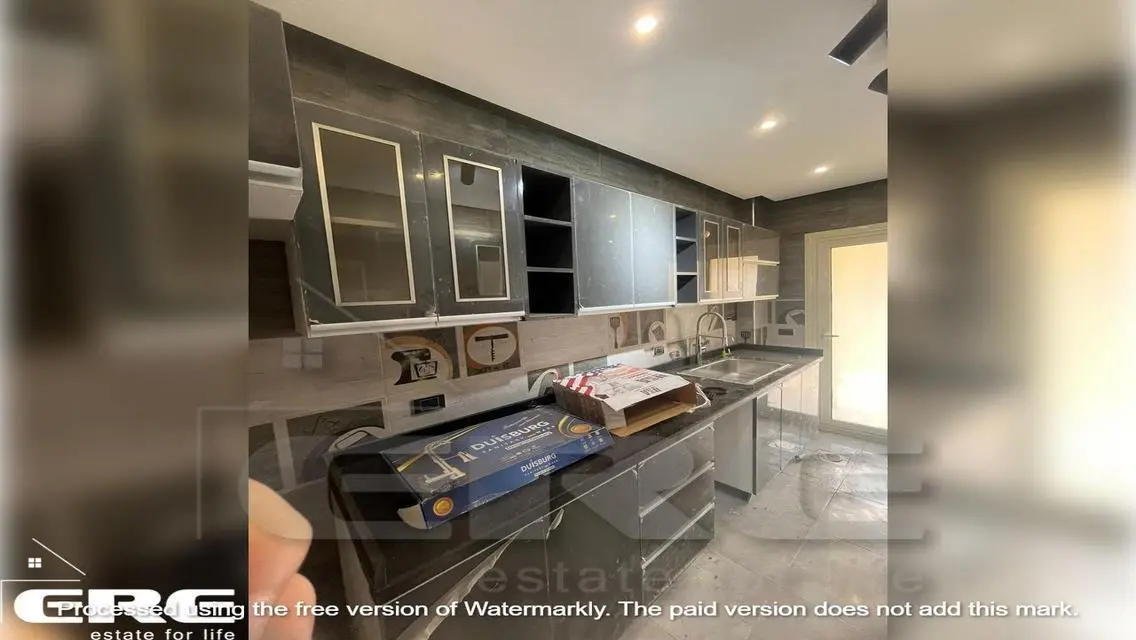 Fully furnished apartment in Stone Residence Comp