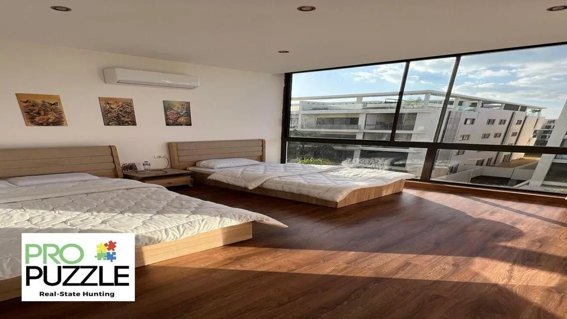 Apartment for Rent in Lake View - Lakefront View