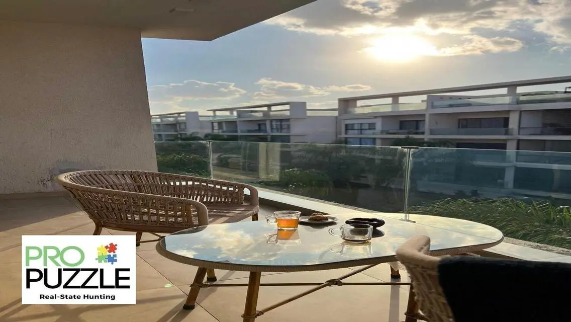 Apartment for Rent in Lake View - Lakefront View