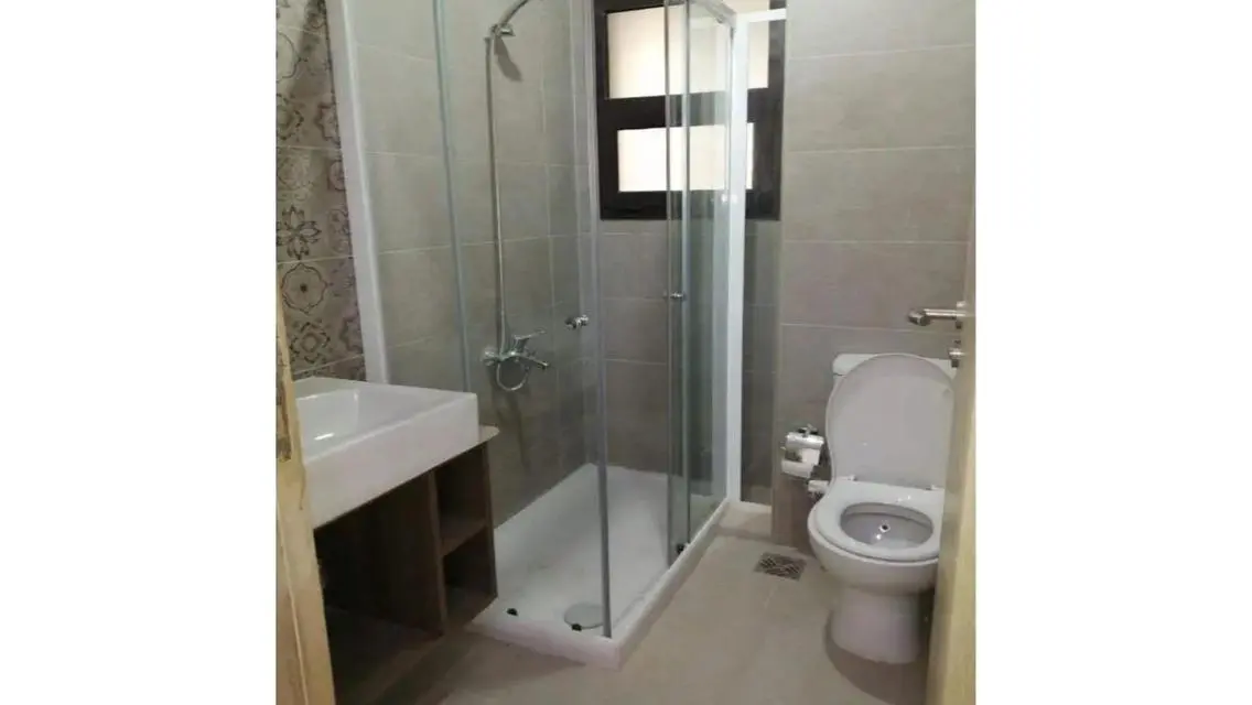 Semi furnished apartment in Fifth Square Compound