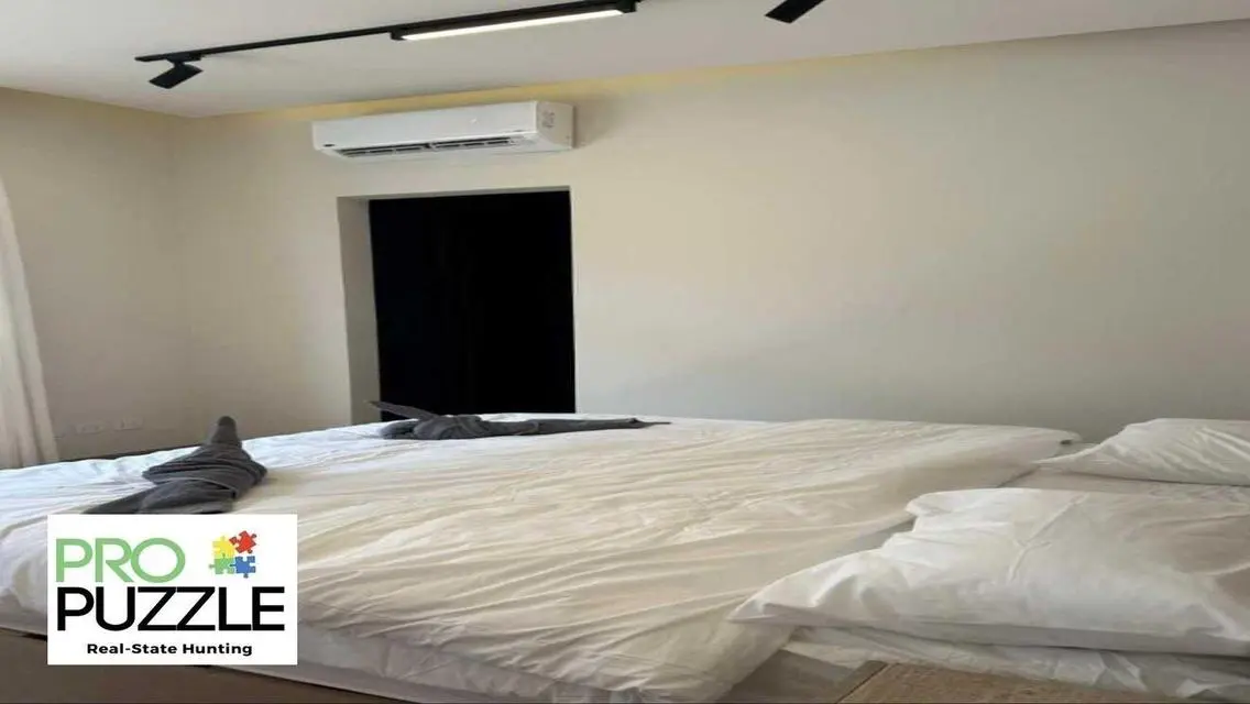 بنتهاوس للإيجار في Lake View Residence
