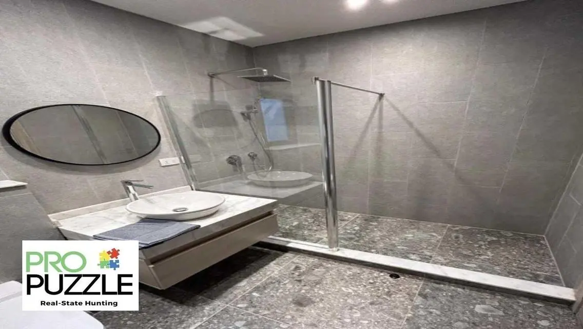 بنتهاوس للإيجار في Lake View Residence