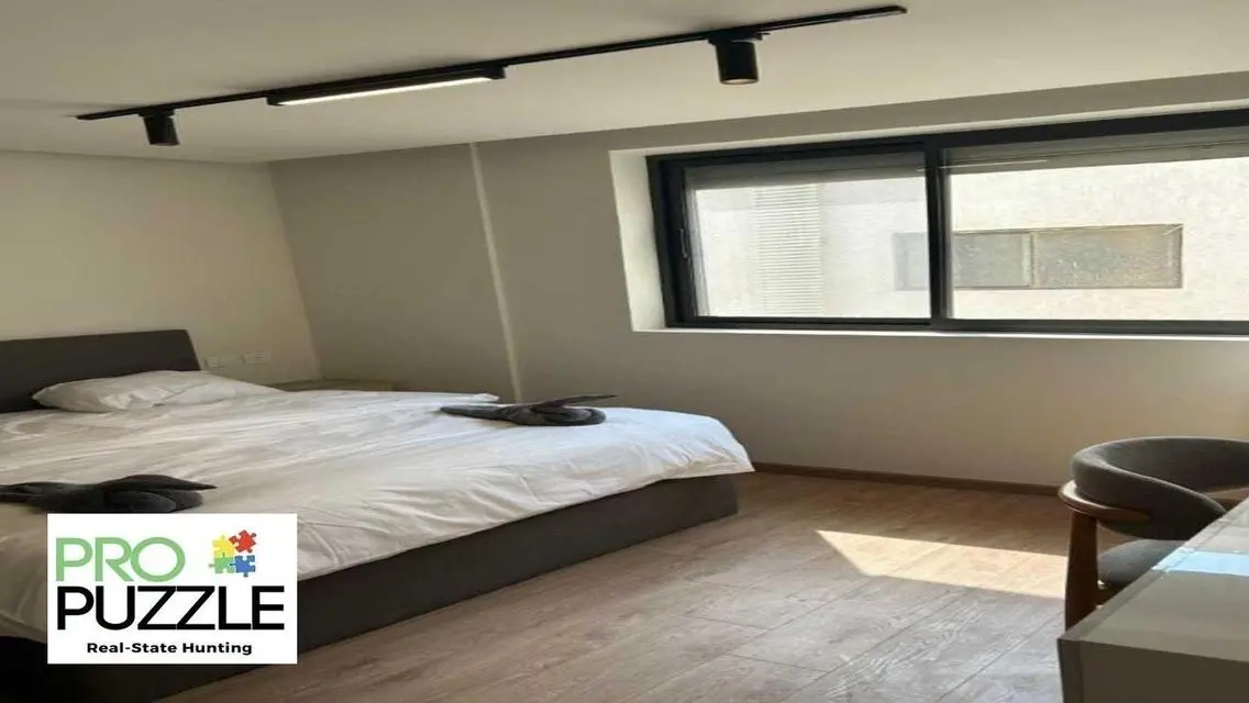 بنتهاوس للإيجار في Lake View Residence