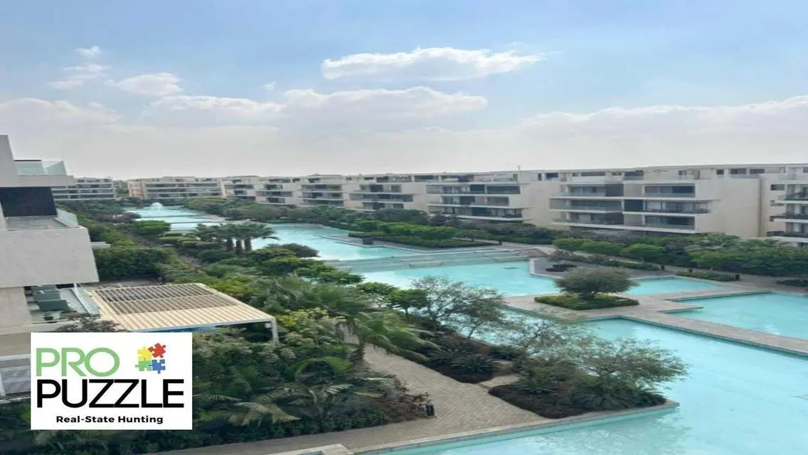 بنتهاوس للإيجار في Lake View Residence