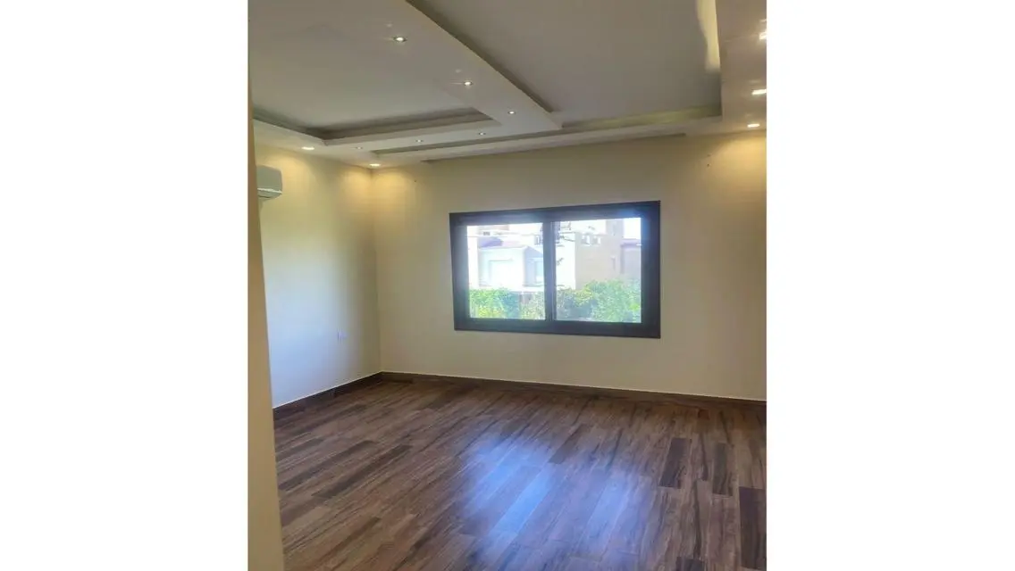 Twin with swimming pool special finishing Mivida