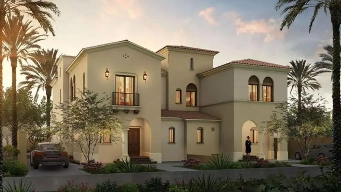 Stand-alone Villa for Sale in City Gate Compound