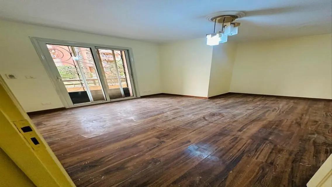 Apartment with private garden for rent in the best