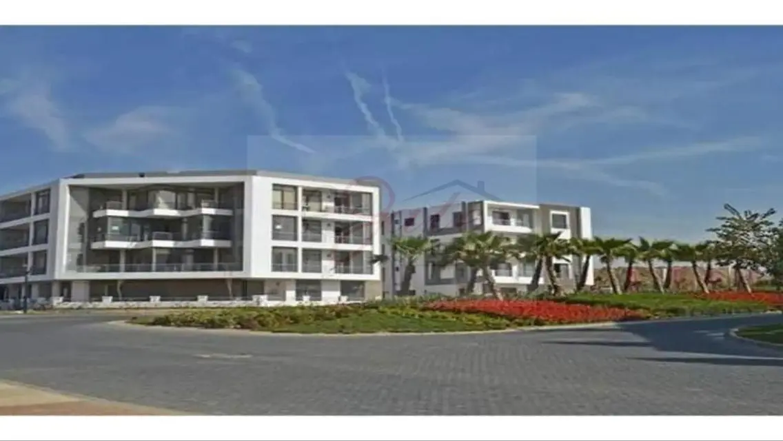Loft under market price-TajCity infront of airport