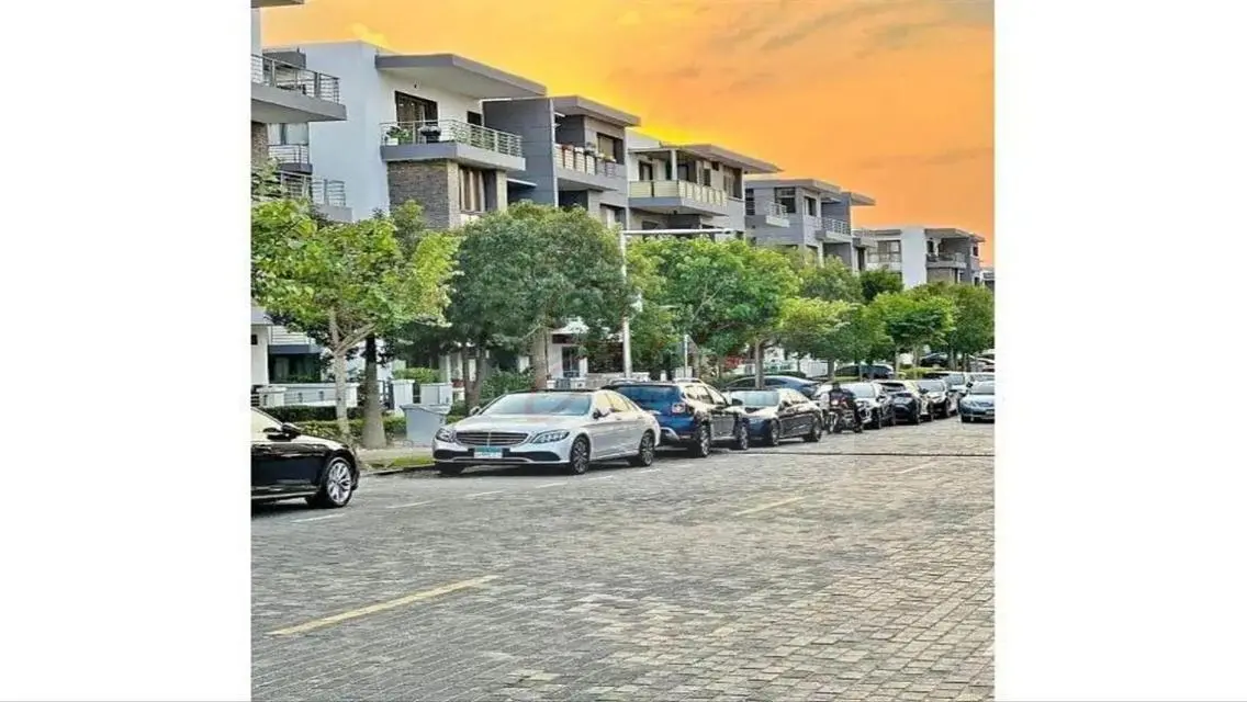 Loft under market price-TajCity infront of airport