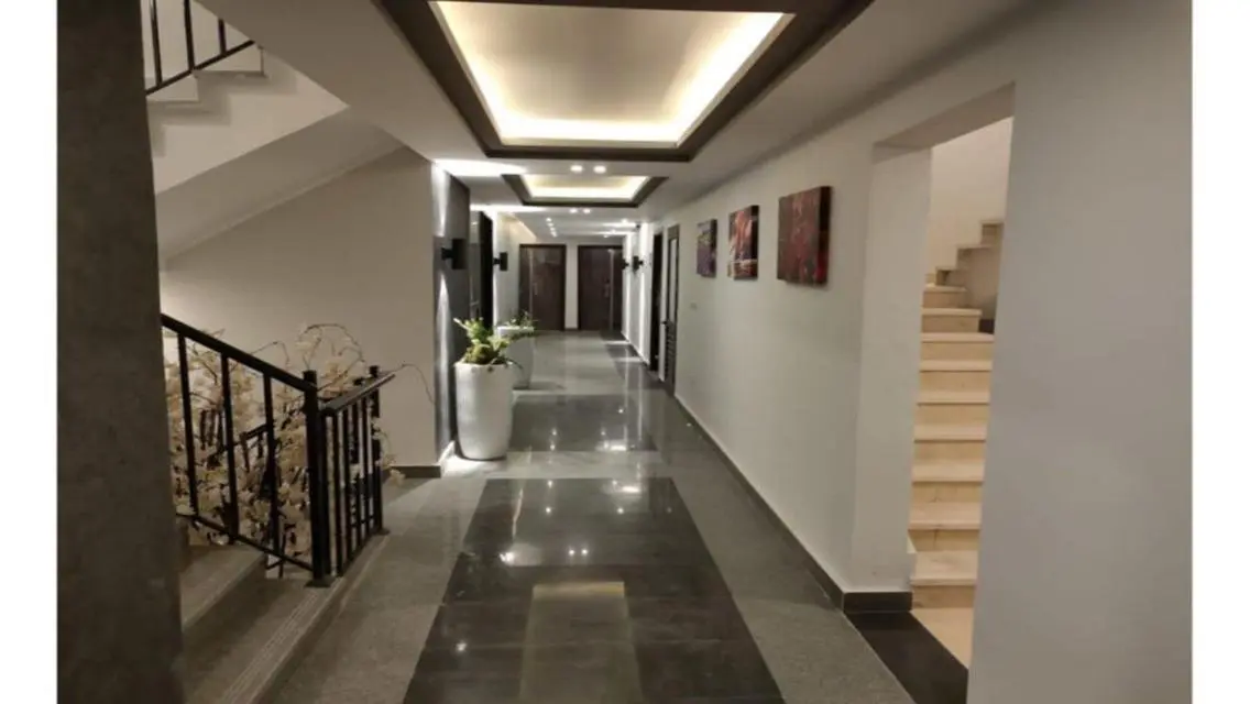 شقة  سكنيه فاخره باكتوبر بكمبوند صن كابيتال *موقع
