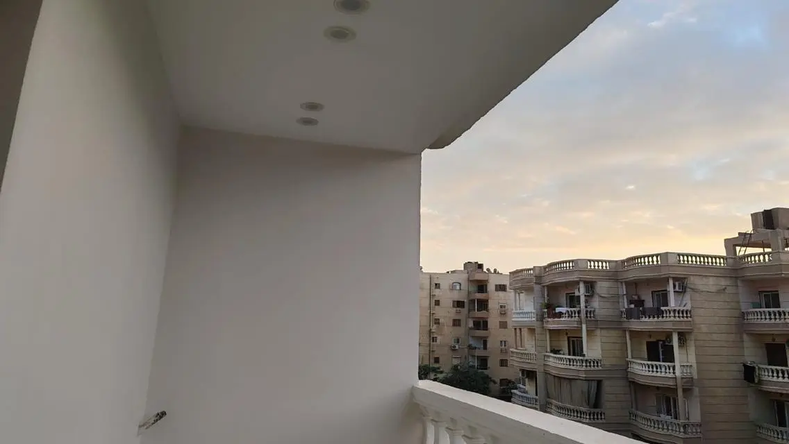 البوابة الرابعة حدائق الاهرام 200م الترا سوبر لوكس