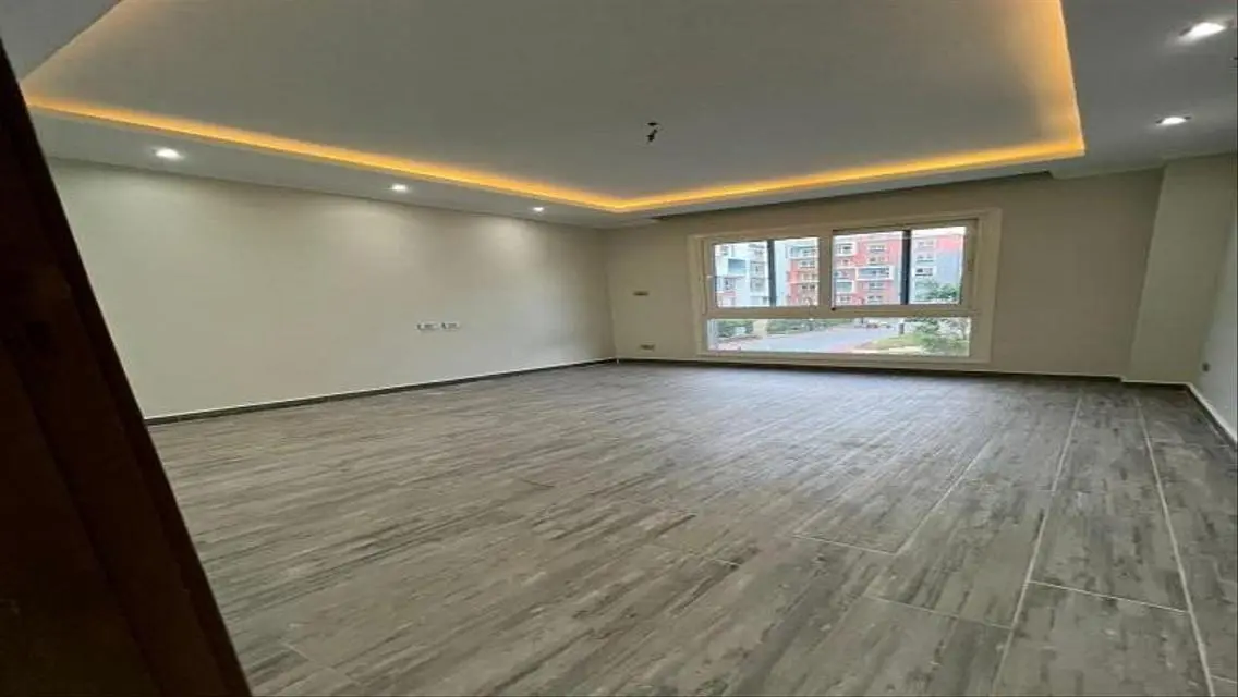 Duplex RTM+Furnitured Next to Hyde Park New Cairo