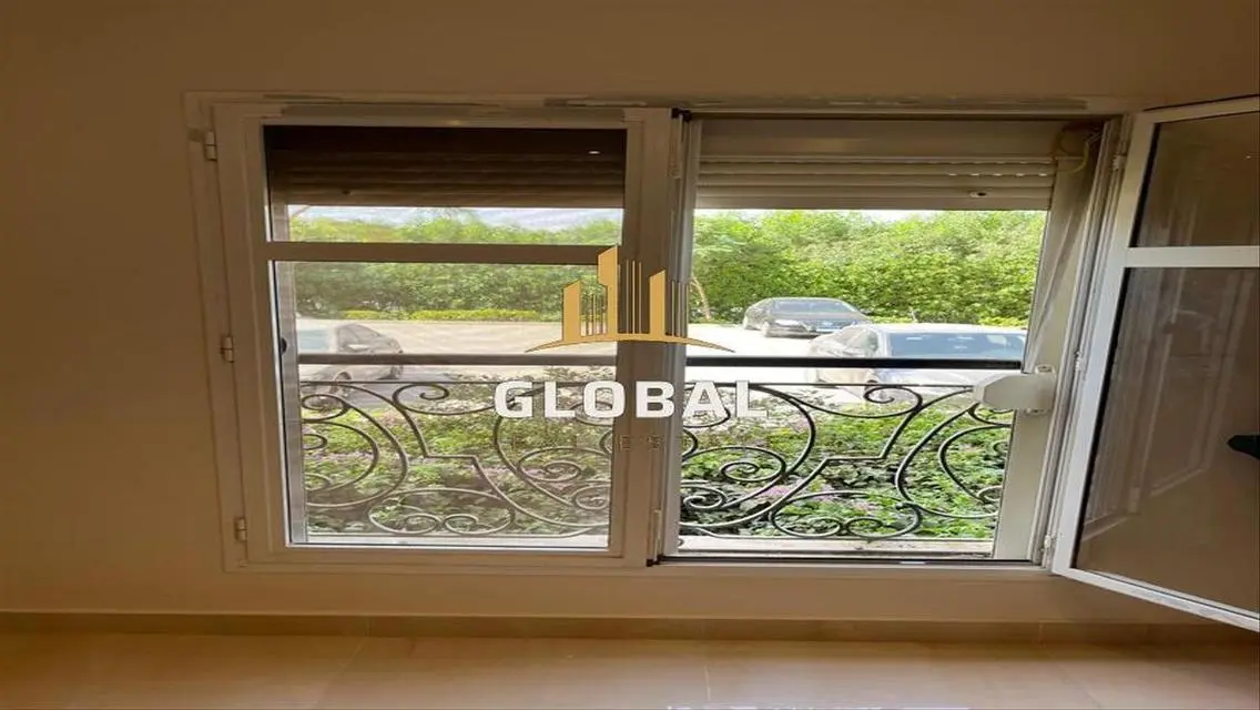 Luxury Apartment in Hyde Park 40000