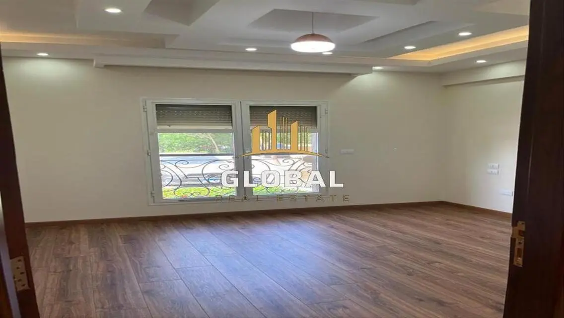 Luxury Apartment in Hyde Park 40000