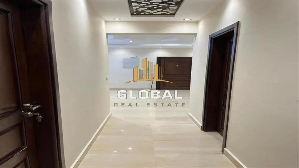 Luxury Apartment in Hyde Park 40000