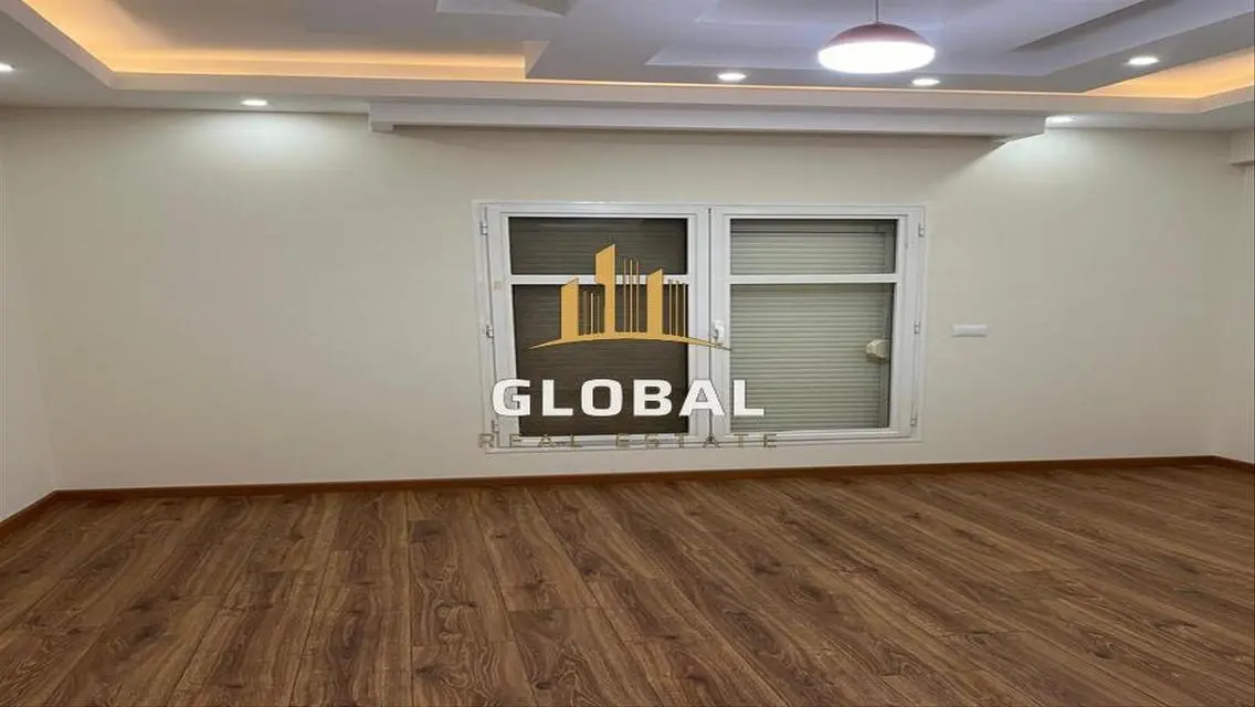 Luxury Apartment in Hyde Park 40000