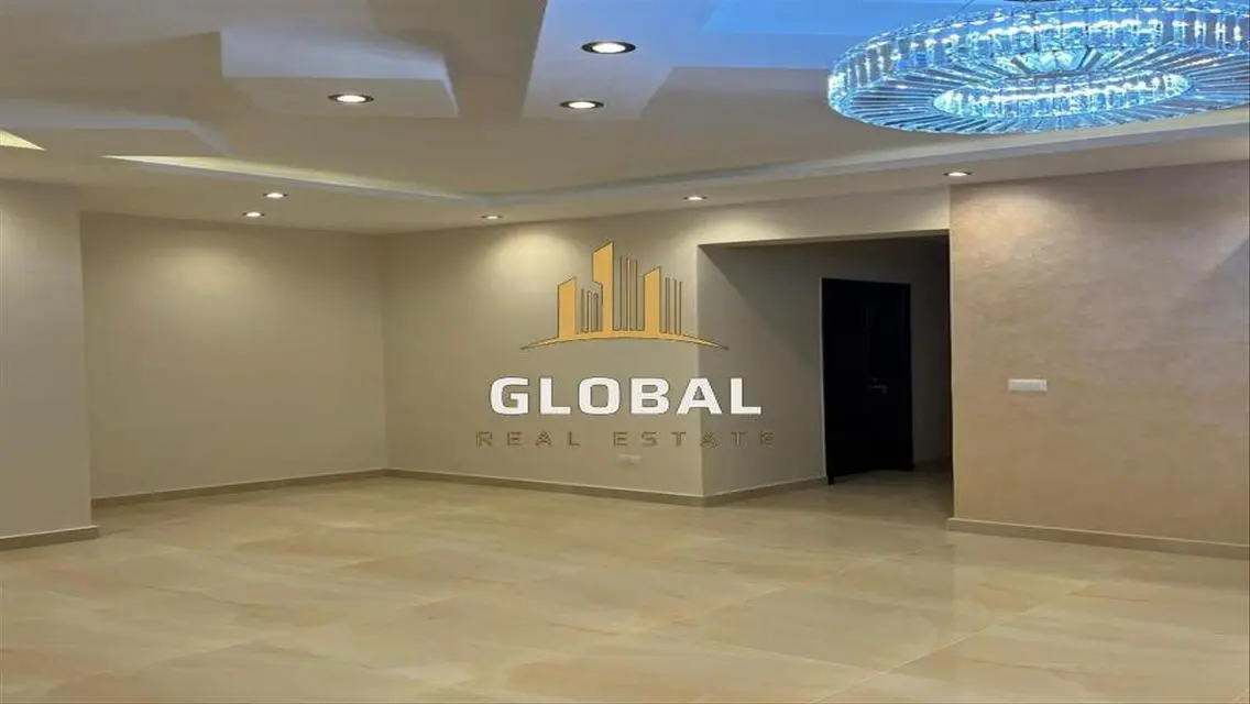 Luxury Apartment in Hyde Park 40000