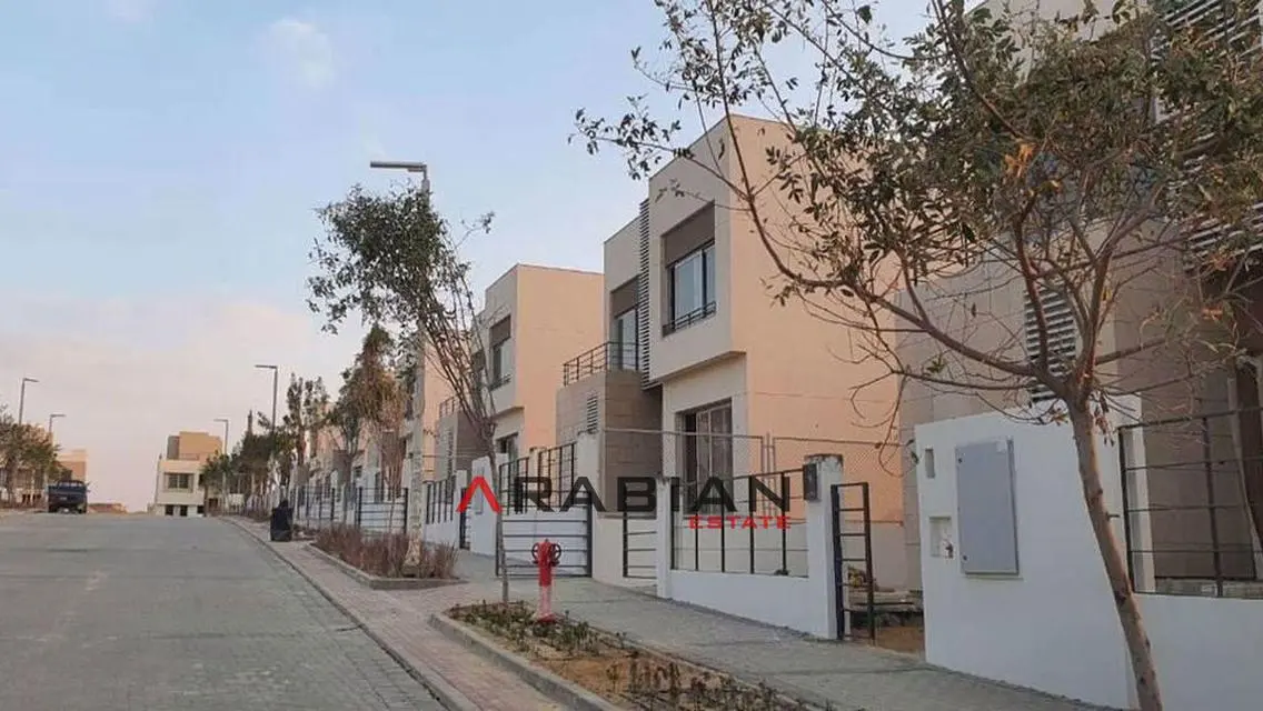 مقدم 5% تاون هاوس 225م قسط 9سنين