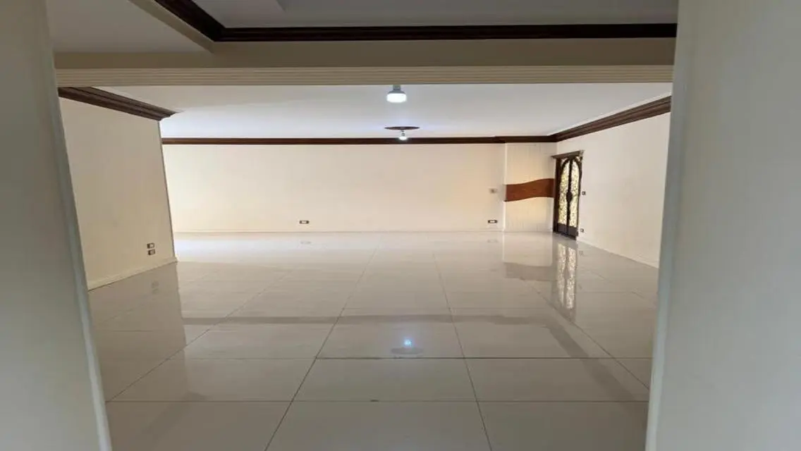 شقه الايجار فى كمبوند الخمايل بالمطبخ الشيخ زايد
