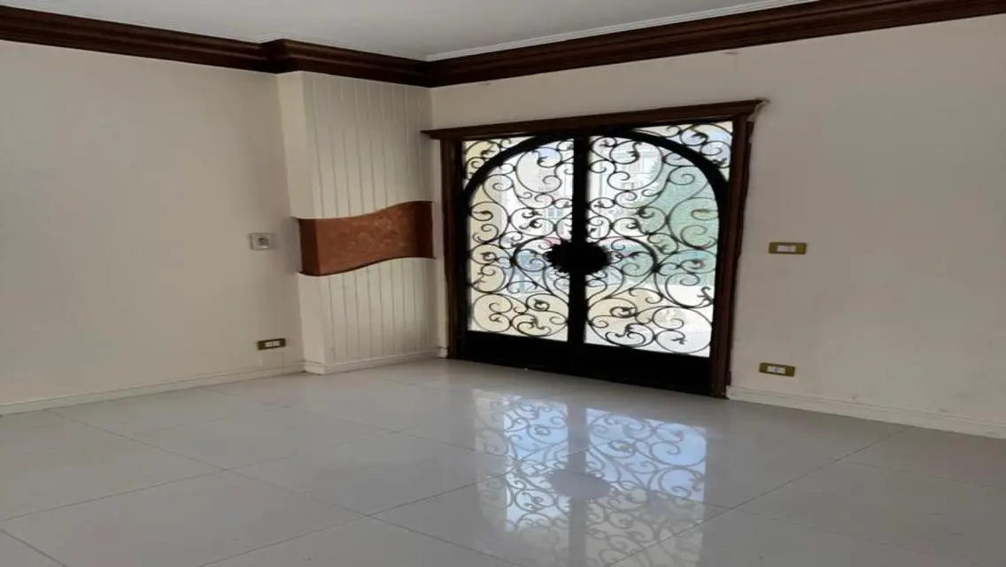 شقه الايجار فى كمبوند الخمايل بالمطبخ الشيخ زايد