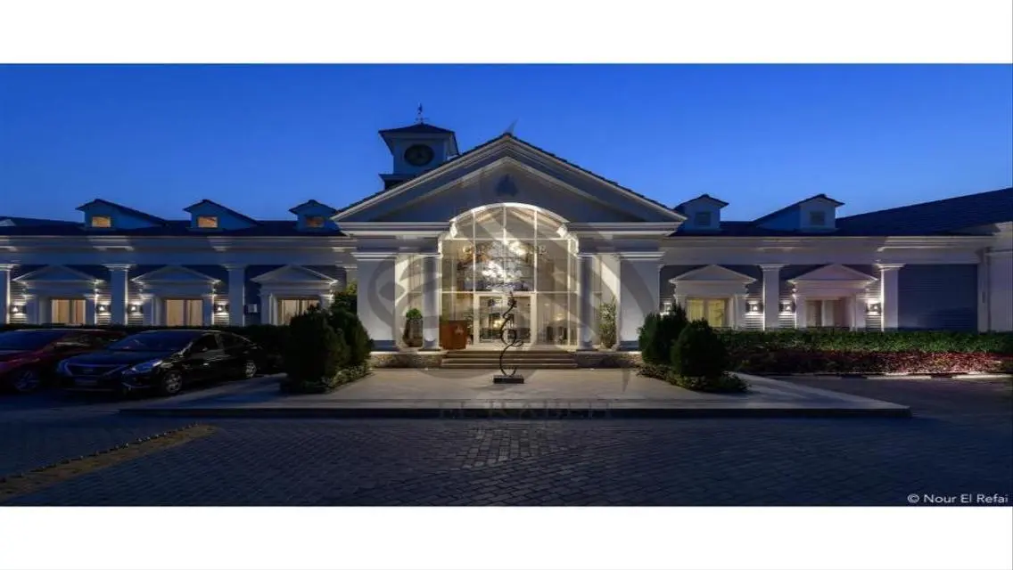For sale, a standalone villa in Mountain View 1