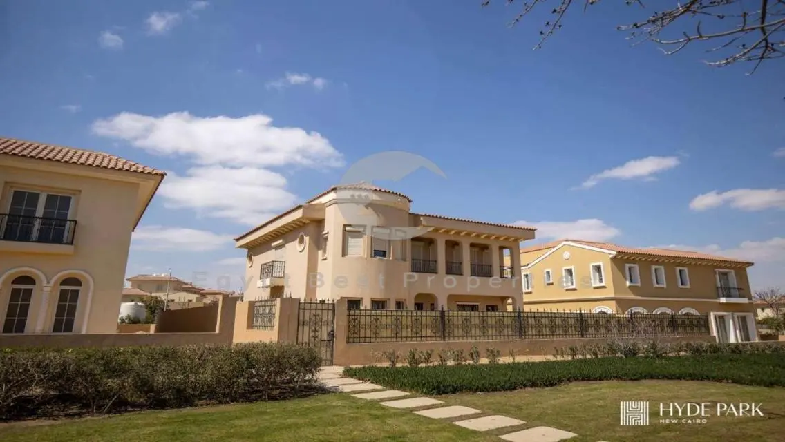 VILLA FOR SALE\ HYDE PARK SIXTH SETTLEMENT \5% DP