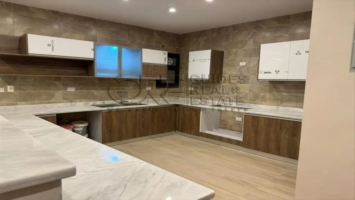 apartment with garden for sale in Green 5 Compoun
