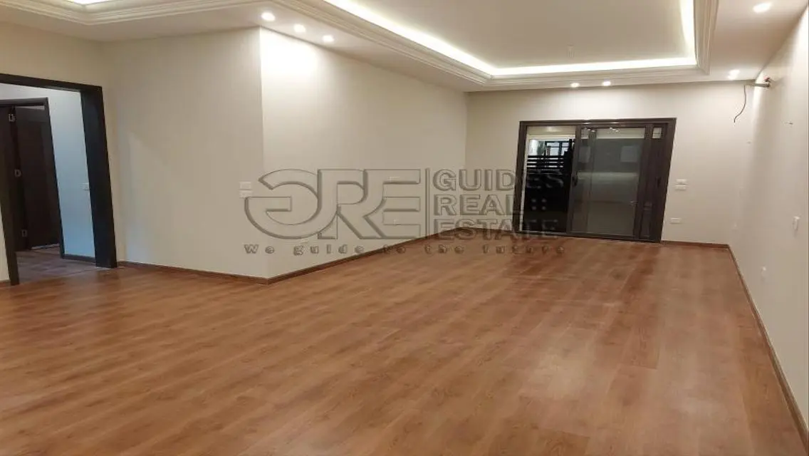 apartment with garden for sale in Green 5 Compoun