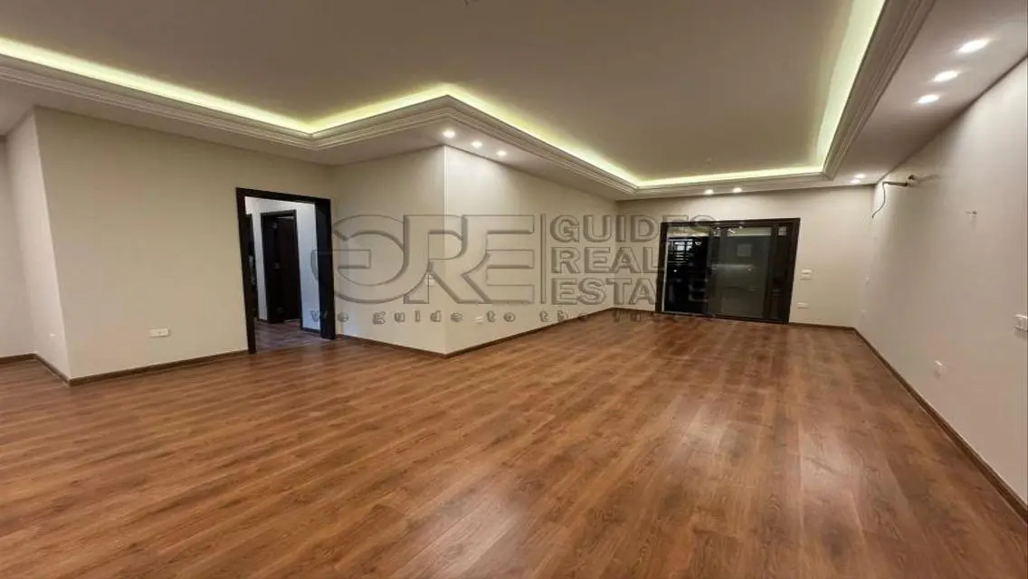apartment with garden for sale in Green 5 Compoun