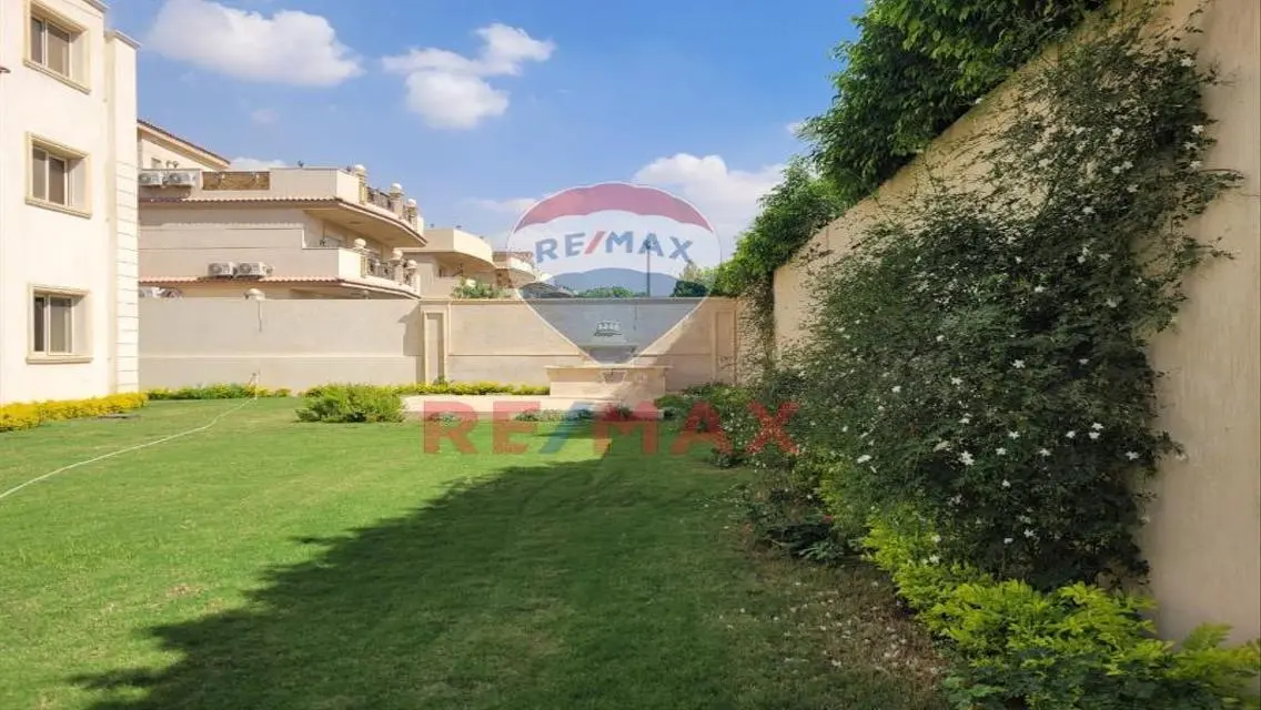 A new Super lux villa in Maxim in New Cairo