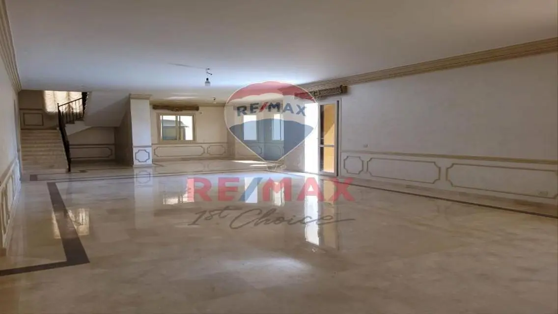 A new Super lux villa in Maxim in New Cairo