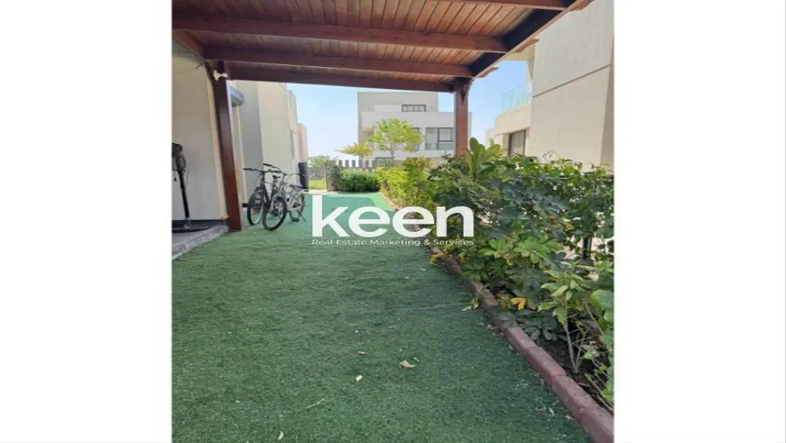 Fully furnished Equipped with ACs&amp;kitchen applianc