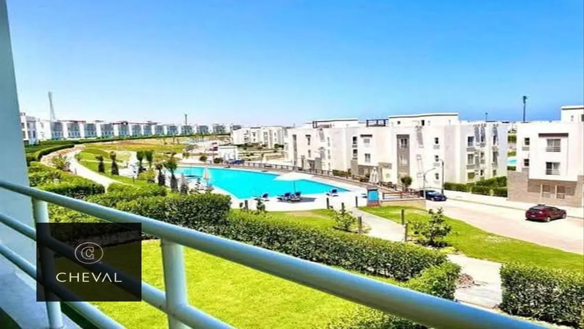 شاليه للبيع متشطب بمقدم 1,200,000 في Amwaj