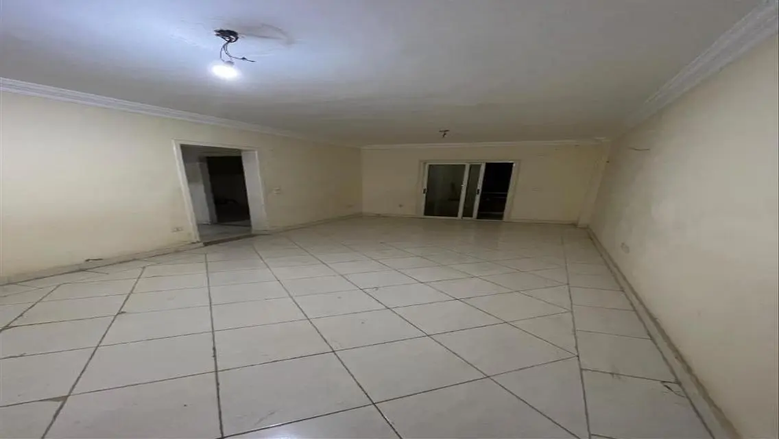 Apartment 120 sqm in Zahraa Madinet Nasr, Officers